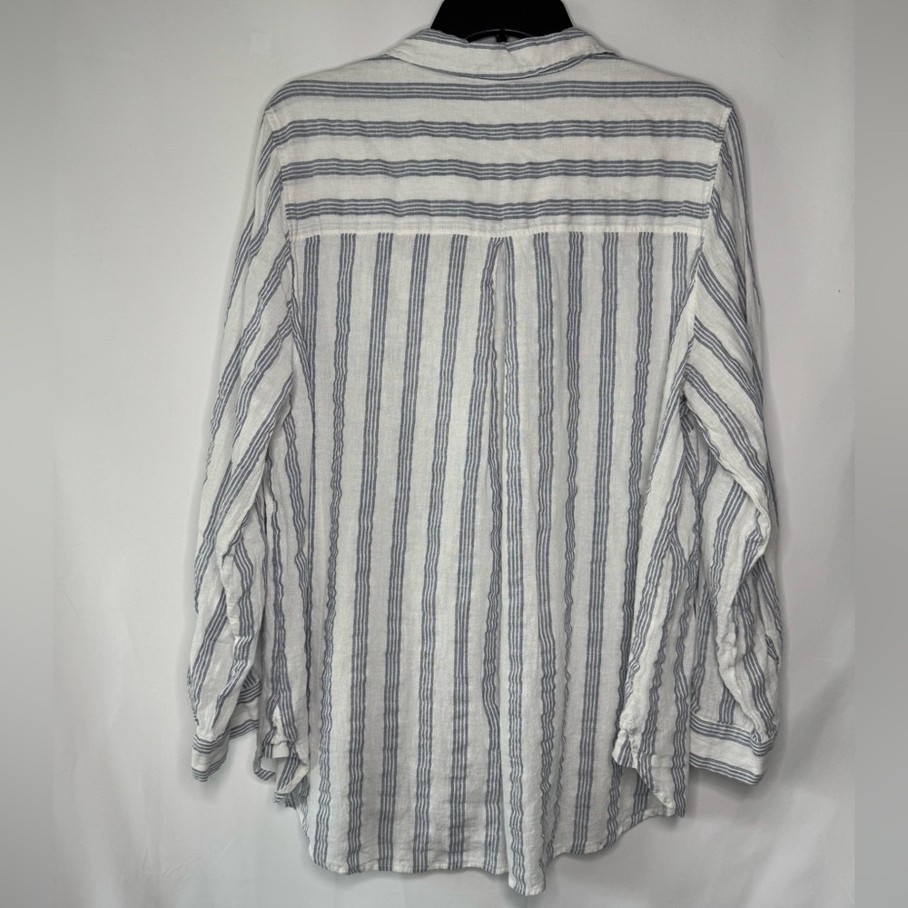 Jane and Delancey Striped Button-Up Shirt - Size 1X - Picture 5 of 7